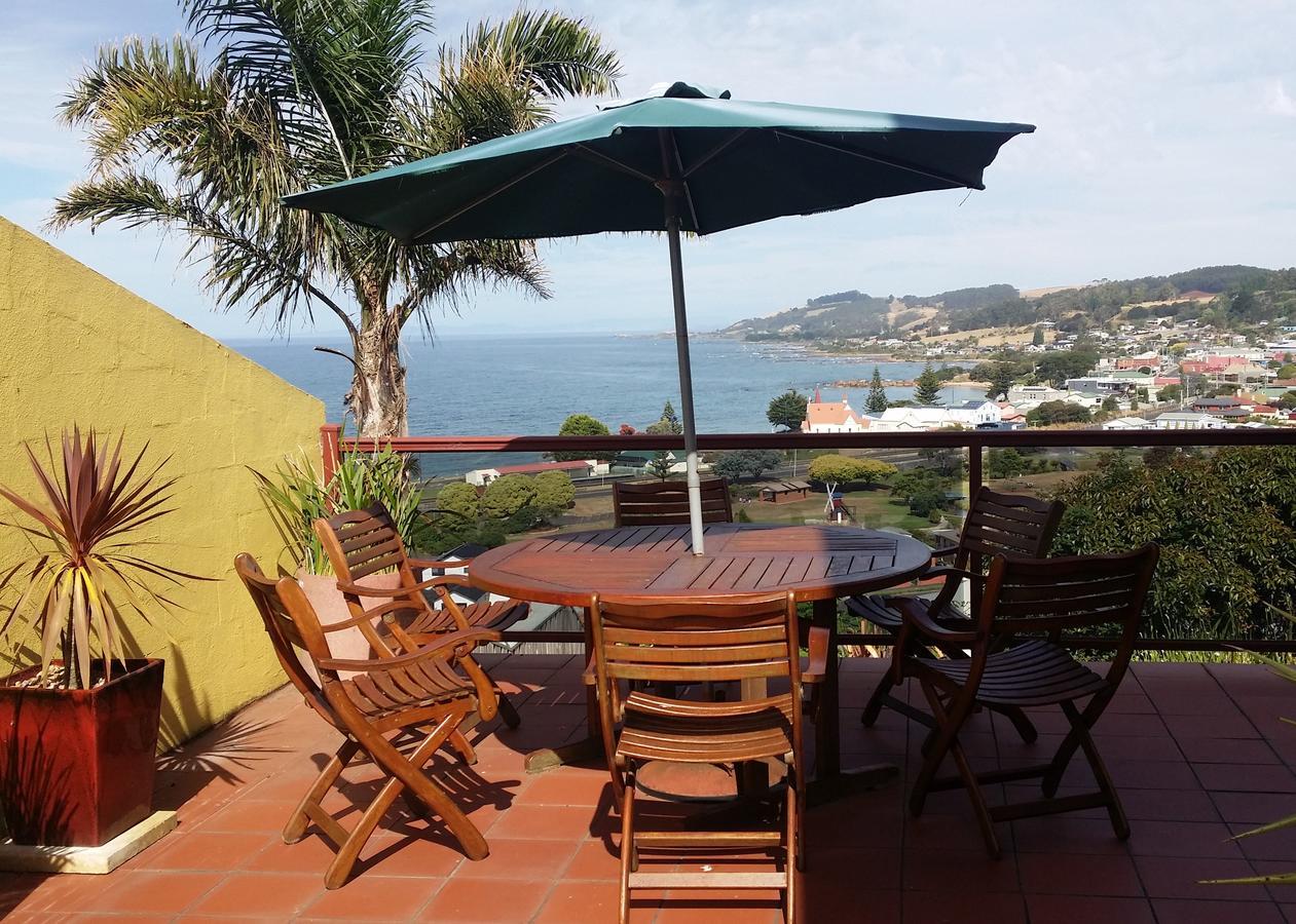 High On Penguin Bed & Breakfast Exterior foto
